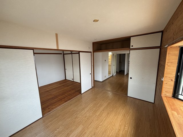 ベルカーサ橋本のエントランス