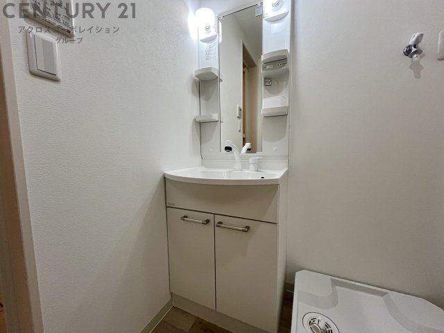 洗面所内に洗濯機置き場あり！