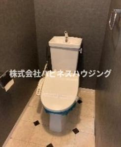 ＩＮＯＶＥ松戸六高台B棟～イノベマツドロッコウダイビートウ～のトイレ|温水洗浄便座付き