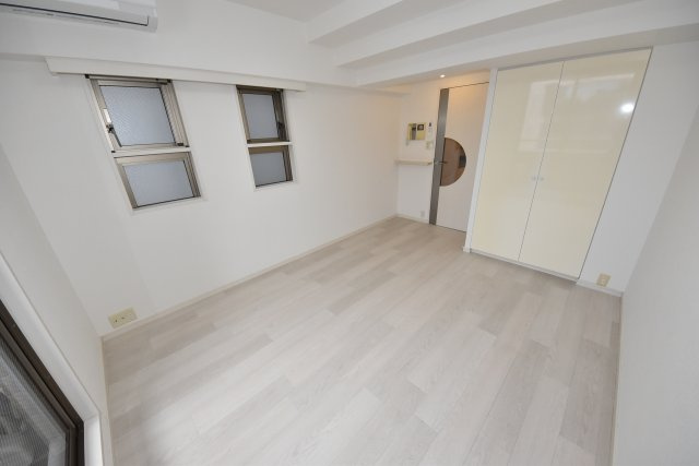 カイセイ本町の寝室