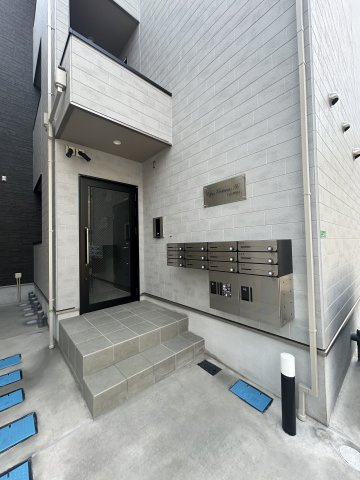 ＥＩＪＵ加島Ｂのエントランス