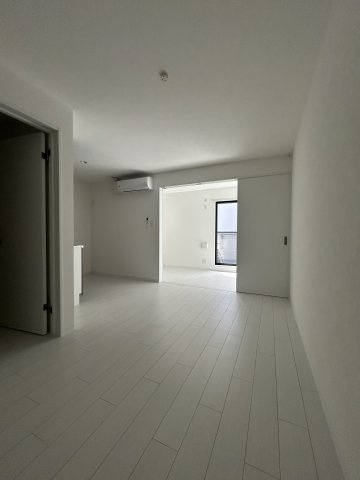 ＥＩＪＵ加島Ｂの居間・リビング