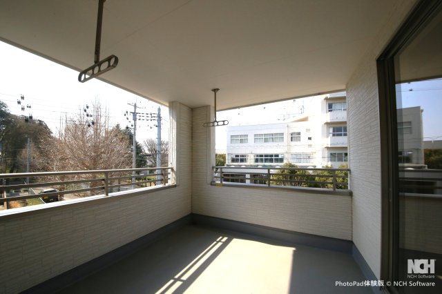 久喜市本町7丁目　中古戸建て　のバルコニー|広いインナーバルコニー