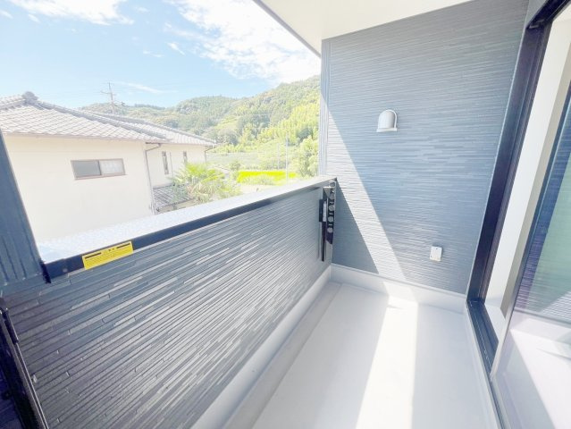 島田市金谷根岸町／　新築戸建のバルコニー
