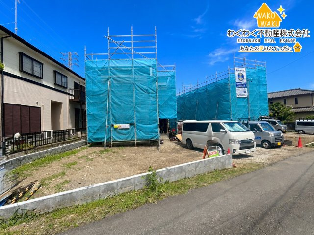 島田市金谷根岸町／　新築戸建の前面道路含む現地写真|2026.6月上旬撮影　（左手1号棟、右手2号棟）