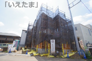 【外観】 | 【仲介手数料無料！！】日野市上田　新築戸建て（全5棟）1号棟　4980万円 | 1号棟　令和8年5月15日撮影　建築中
