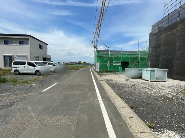 新築戸建・新築建売　太田市新田大根町第2　綿打小学校・綿打中学校の前面道路含む現地写真