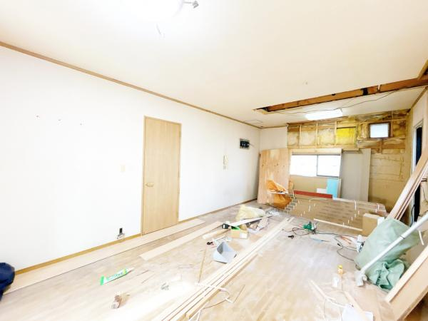 【居間・リビング】 | 東金市広瀬　中古戸建