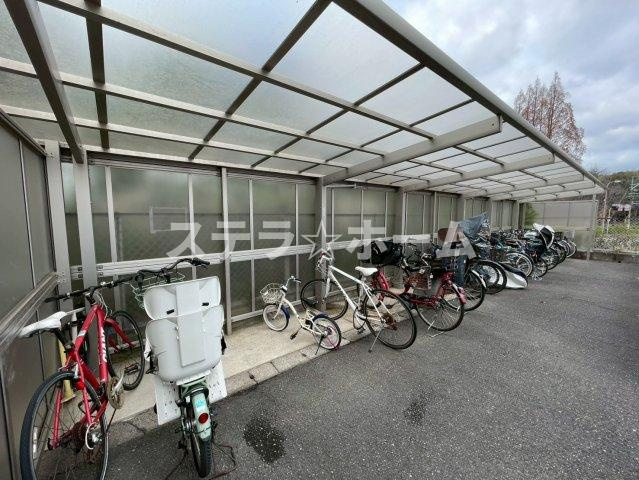日商岩井第7緑地公園マンションの駐車場|駐車場があります
