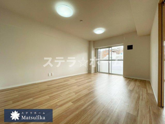 日商岩井第7緑地公園マンションの居間・リビング|使いやすい居間です