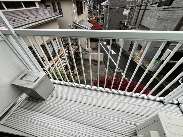 【バルコニー】 | シュロス・マグノリア | 外で洗濯物を干せます