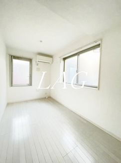 【居間・リビング】 | アリス南千住 | 洋室のお部屋です。