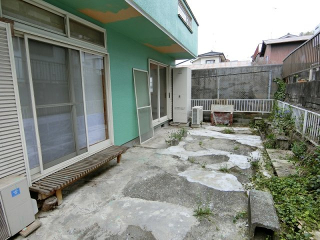 あきる野市雨間　オール電化付中古戸建の庭|お庭でガーデニングも出来ます♪