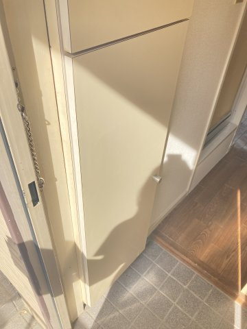 ユーコート市川南の玄関