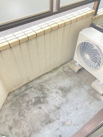 ユーコート市川南のバルコニー