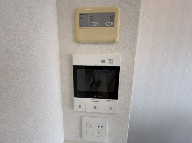 RICウエストコート5番街2番館の防犯設備|今ではなくてはならないテレビモニター付きインターホンです。