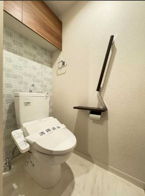 原テラス文京千駄木　高遮音床システム　築浅　角部屋のトイレ