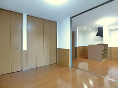 【洋室】 | リンデンバウムB棟