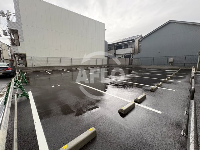 ソルテラスOSAKA緑橋クレアストの駐車場|ソルテラスOSAKA緑橋クレアスト　駐車場