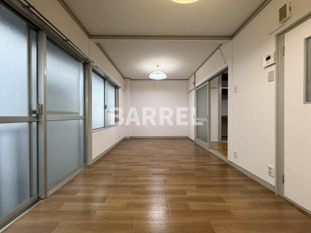 小曽根マンションの居間・リビング