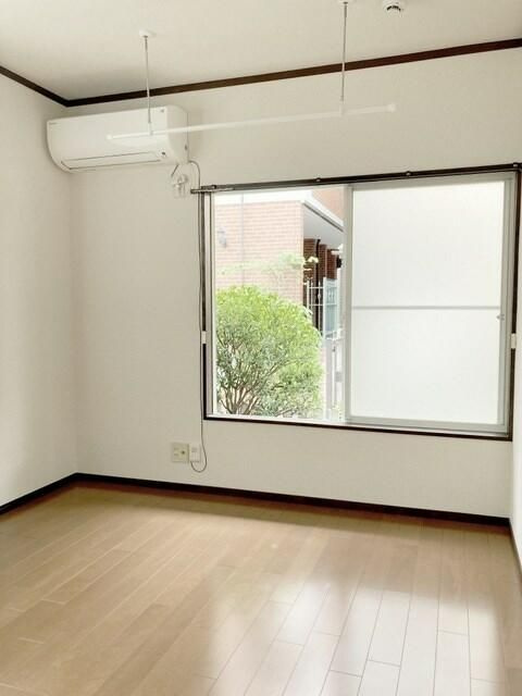 すみれハウスの居間・リビング