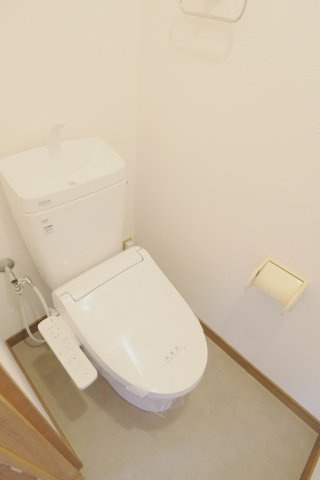 ファミーユ天満A棟戸建てのトイレ