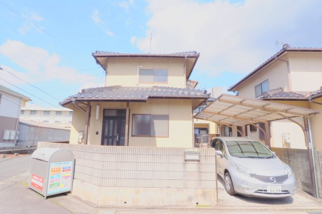 ファミーユ天満A棟戸建ての外観