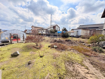 【庭】 | 新発田市真中　車庫・物置付き9DK