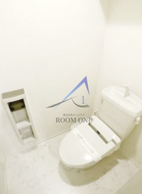 FIRST SCENE Ⅱ番館のトイレ|トイレです。