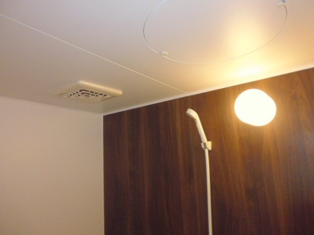 ハレレアの浴室|換気扇
