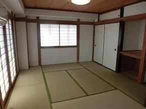 クレシェンドの和室
