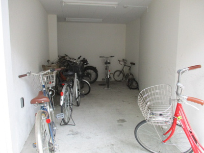 【その他共用部分】 | ローズマンション | 自転車置場です