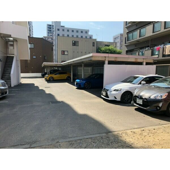 【駐車場】INFINITY22 