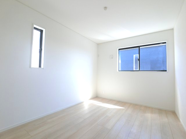 神埼市神埼町本堀第1　２号棟の洋室|自分時間を充実させながら心豊かなひとときを過ごすための大切な個室空間。
