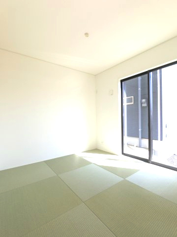 神埼市神埼町本堀第1　２号棟の和室|和室ならではの温かな和の空間で寛ぎの時間を過ごせます
