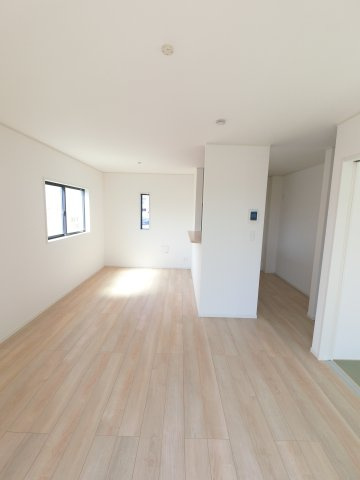 神埼市神埼町本堀第1　２号棟の居間・リビング|リビングです