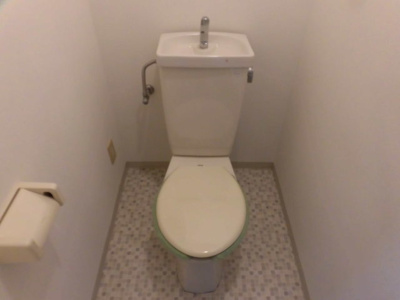 【トイレ】 | プリオール上新庄 | 清潔感のあるトイレです。