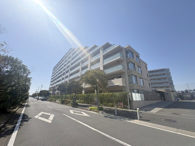 ヴェレーナシティパレ・ド・マリナージュの外観|外観/2020年8月築のマンションのご紹介です！