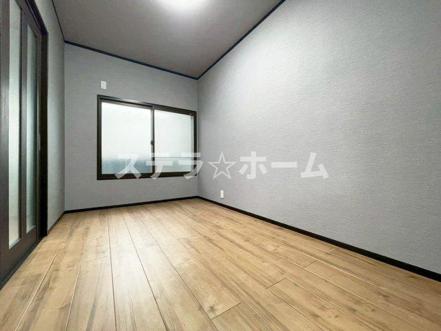 井高野4 中古戸建の洋室|広々とした洋室です