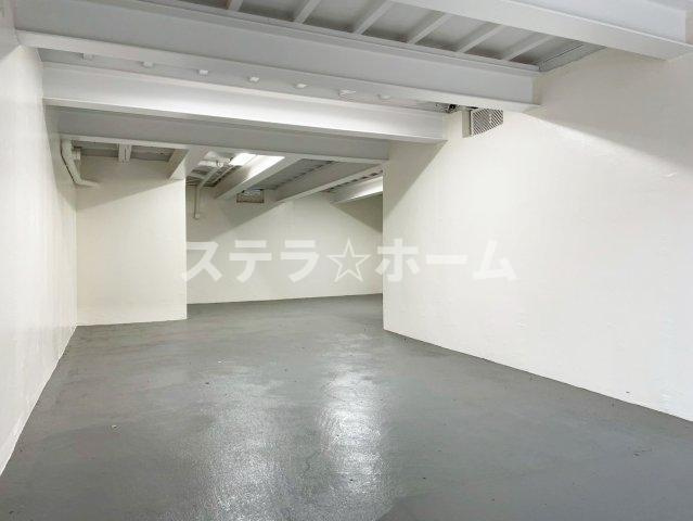 井高野4 中古戸建の駐車場|車をお持ちの方に嬉しい駐車場付きの物件です