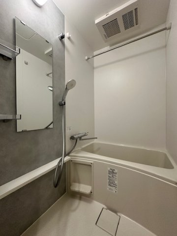 大阪市中央区谷町１丁目の賃貸マンションの浴室