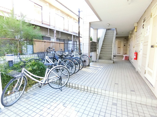 メゾンピエールⅢのその他共用部分|自転車置き場
