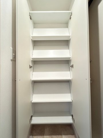 リバーサイド南摂津の収納