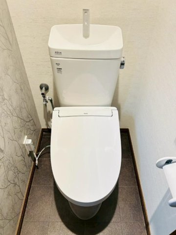 西宮市松籟荘のトイレ|家族みんなが忙しい朝も順番待ちがないトイレ2ヶ所有
