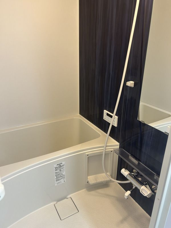 大塚戸建の浴室