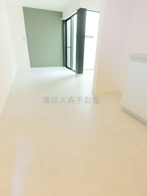 Gloss Terraceの居間・リビング|洋室14.3帖