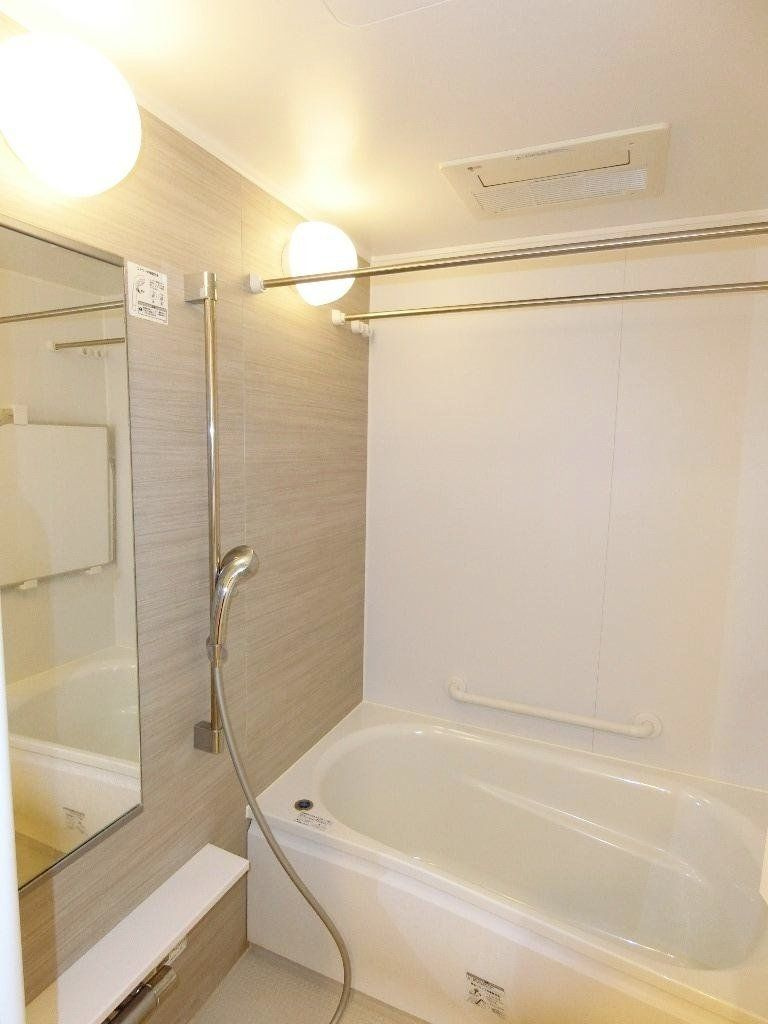 ワコーレ神戸三宮トラッドタワーの浴室