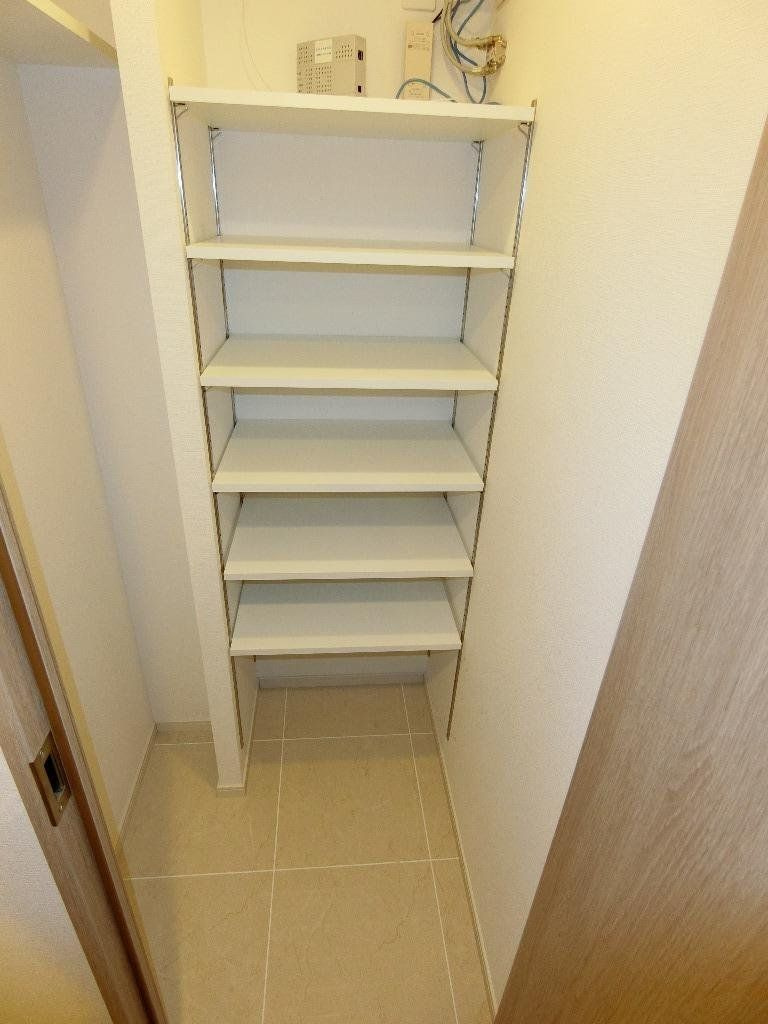 ワコーレ神戸三宮トラッドタワーの収納