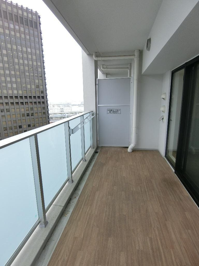 ワコーレ神戸三宮トラッドタワーのバルコニー