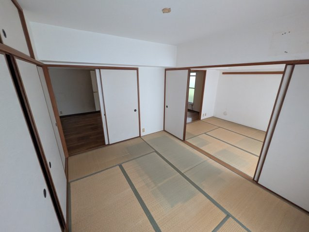 ハイツ24アイランドの和室
